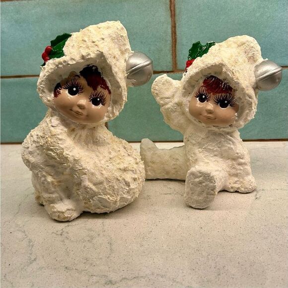 Christmas Eskimo Children Figurine Size 7" Playing In Snow Home Decor Set Of 2 - Picture 2 of 11